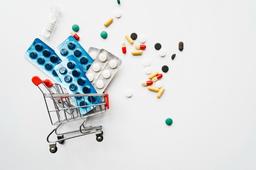 باقی بقا: شرح مشاهدات من در داروخانه در بحبوحه کمبود دارو!