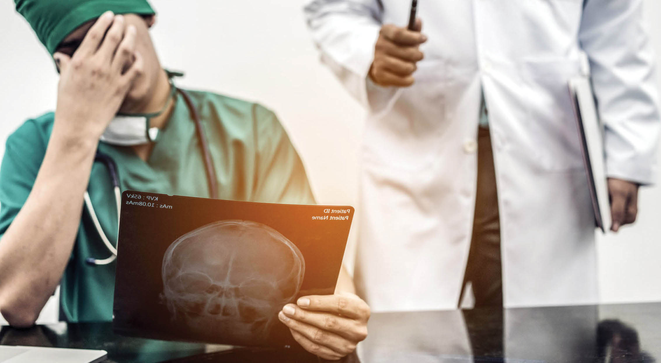 اشتباه یک پزشک