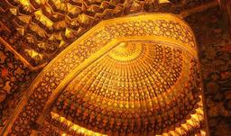 هنرمندان فرهنگ ها را ماندگار می کنند