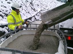 نکات مهم برای استفاده از ضدیخ بتن در فصل سرد سال