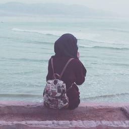 اینجا،من،دریا(: