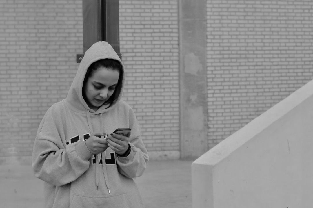 در این عکس هم احتمالا یا دارم پرداخت میکنم یا عذرخواهی