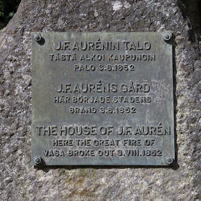 در کنار خانه Wasastjerna در Kauppiaankatu 30