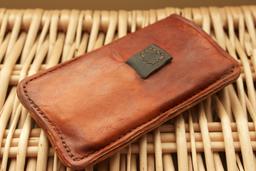 چطوری ساخت کیف موبایل دست دوز چرمی درست کنیم؟