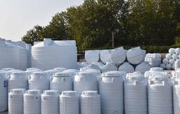 مخزن پلی اتیلن چیست؟ + انواع مخزن آب پلی اتیلن