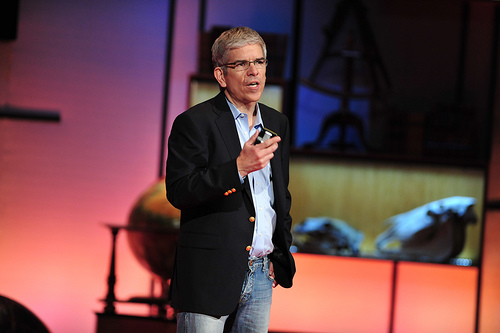 پل رومر در کنفرانس TED در سال 2009