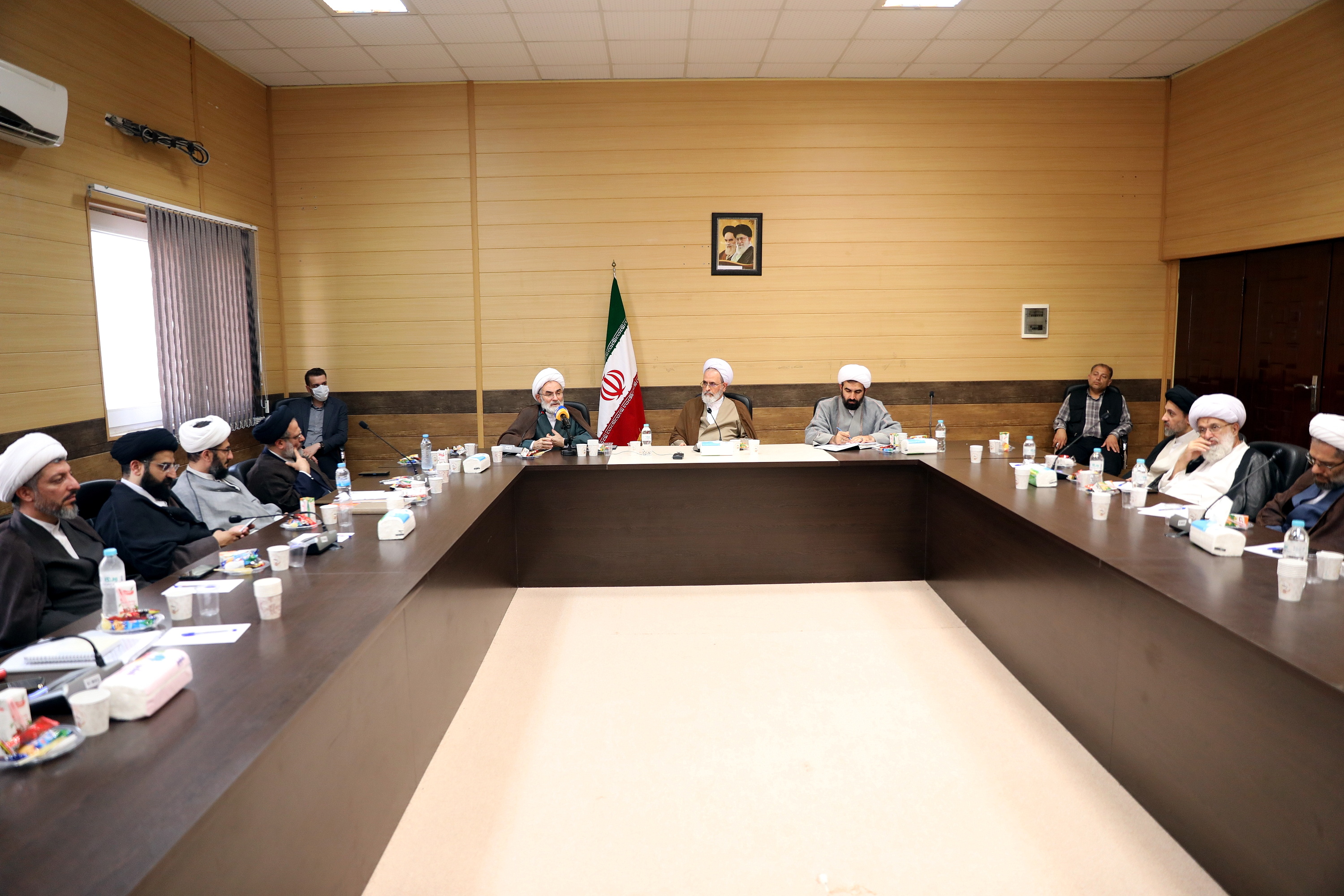 محمد امین نقدی.ایت الله اعرافی