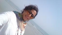 چو تخته پاره بر موج ?‍♀️