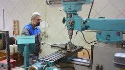 آشنایی با کارگاه فیزیک شرکت صنایع آموزشی