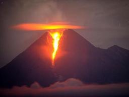 حرکتِ آرامِ مذابه‌ها، زیرِ پوسته‌ی دریاها