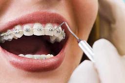 درآمدن سیم ارتودنسی و راهکارهای مناسب برای حل آن