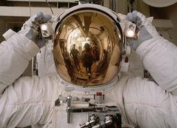 سَندرُم فضانورد معماری