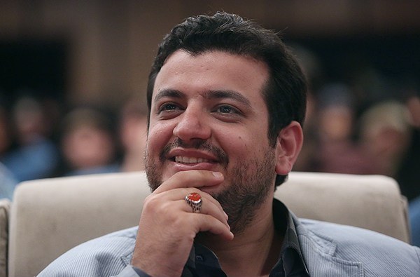 علیاکبر رائفیپور، زادهی ۱۳۶۳، به عنوان محقق و پژوهشگر معرفی میشود و نظرات مطرحی در زمینهی تئوری توطئه دارد.