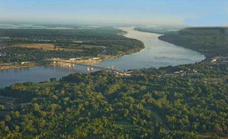 نام عکاس را نمی‌دانم.