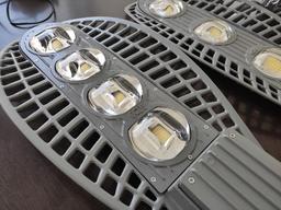 آشنایی با انواع چراغ خیابانی و قیمت چراغ خیابانی