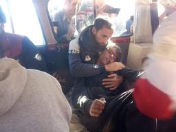 قطعن به خواب شیرین، فرهاد رفته باشد! (کولبر ۱۴ ساله)