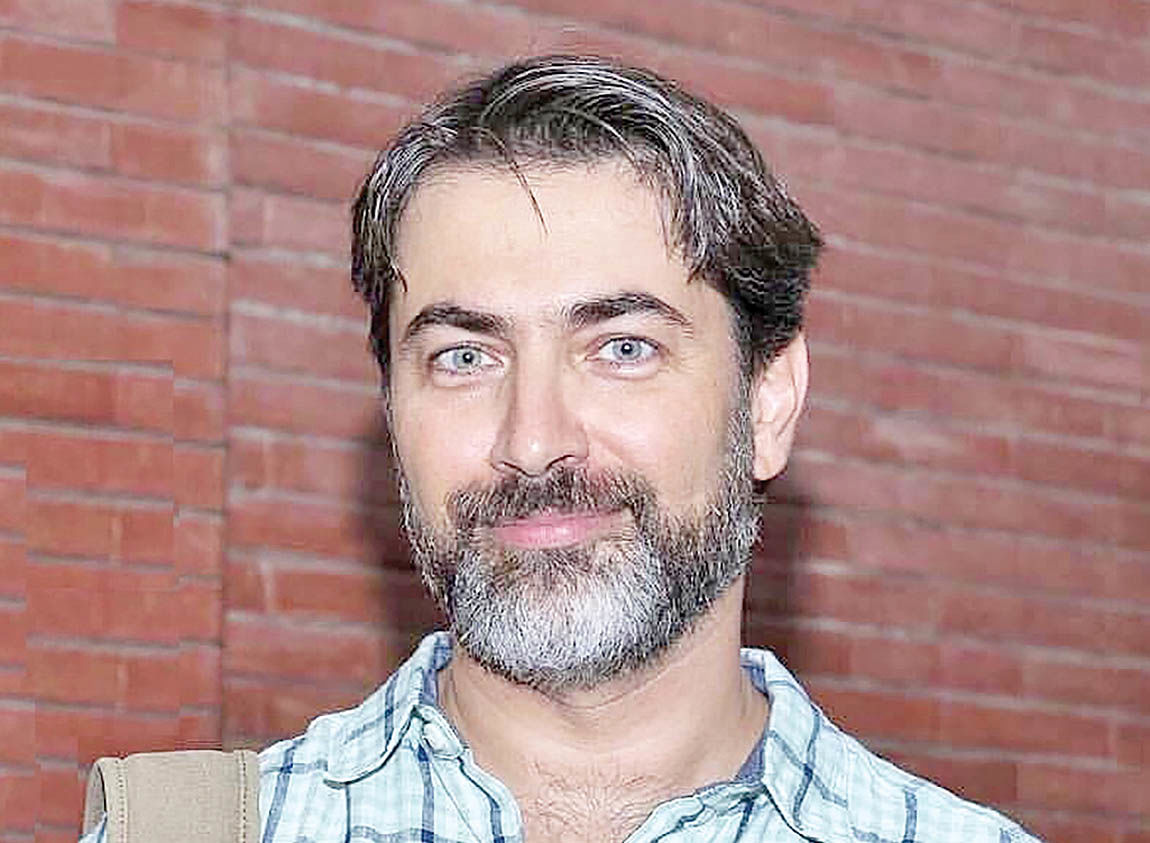 پارسا پیروزفر 