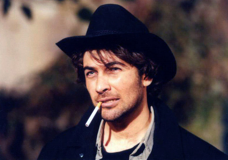 پارسا پیروزفر در فیلم مهمان مامان