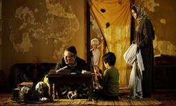 نقد فیلم آدم‌فروش اثر محمود کلاری