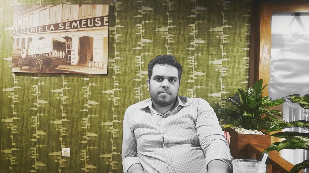 و من این جا بدنبال خودم میگردم!