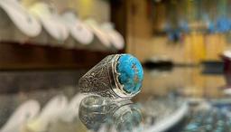 فیروزه شجر عنکبوتی چیست؟