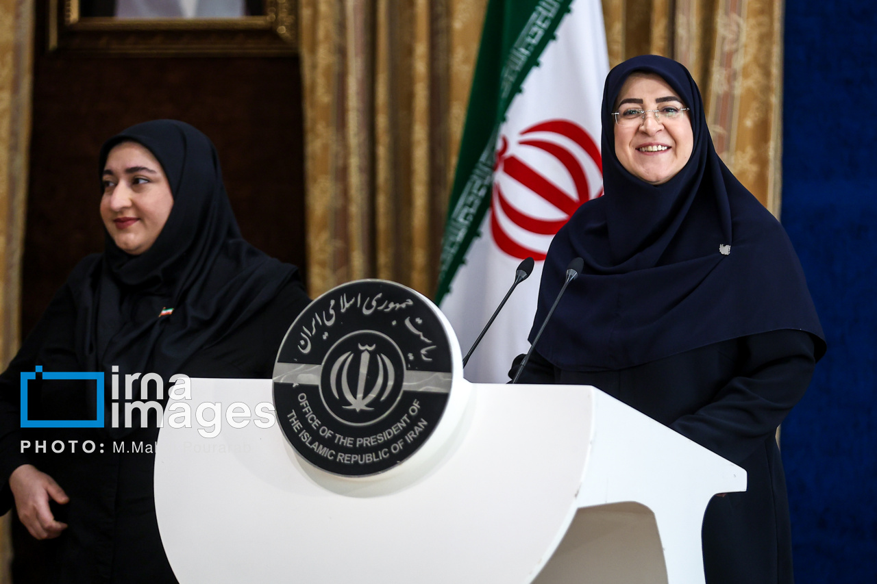 فاطمه مهاجرانی | سخنگوی دولت چهاردهم