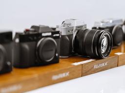 قبل از خرید دوربین و لنز دست دوم این نکات را بدانید